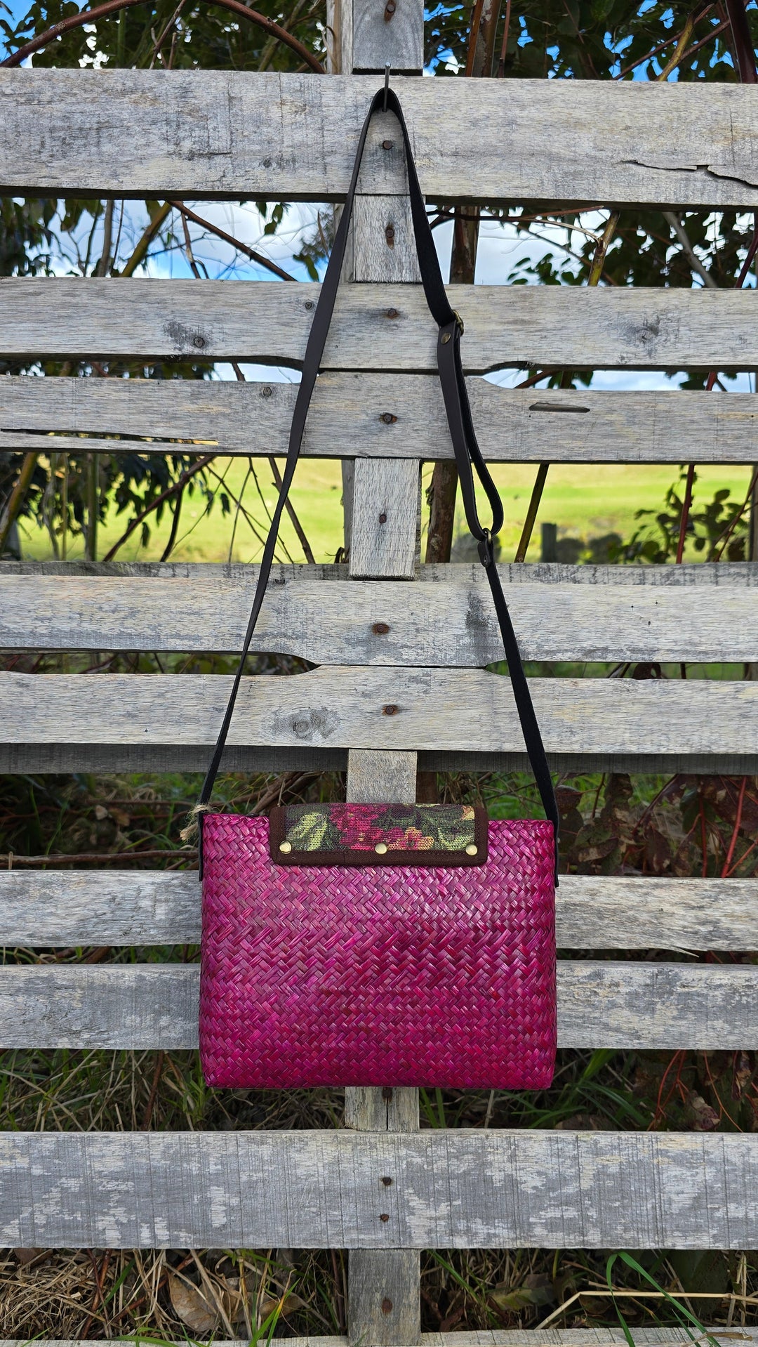 Nintra Sling Bag