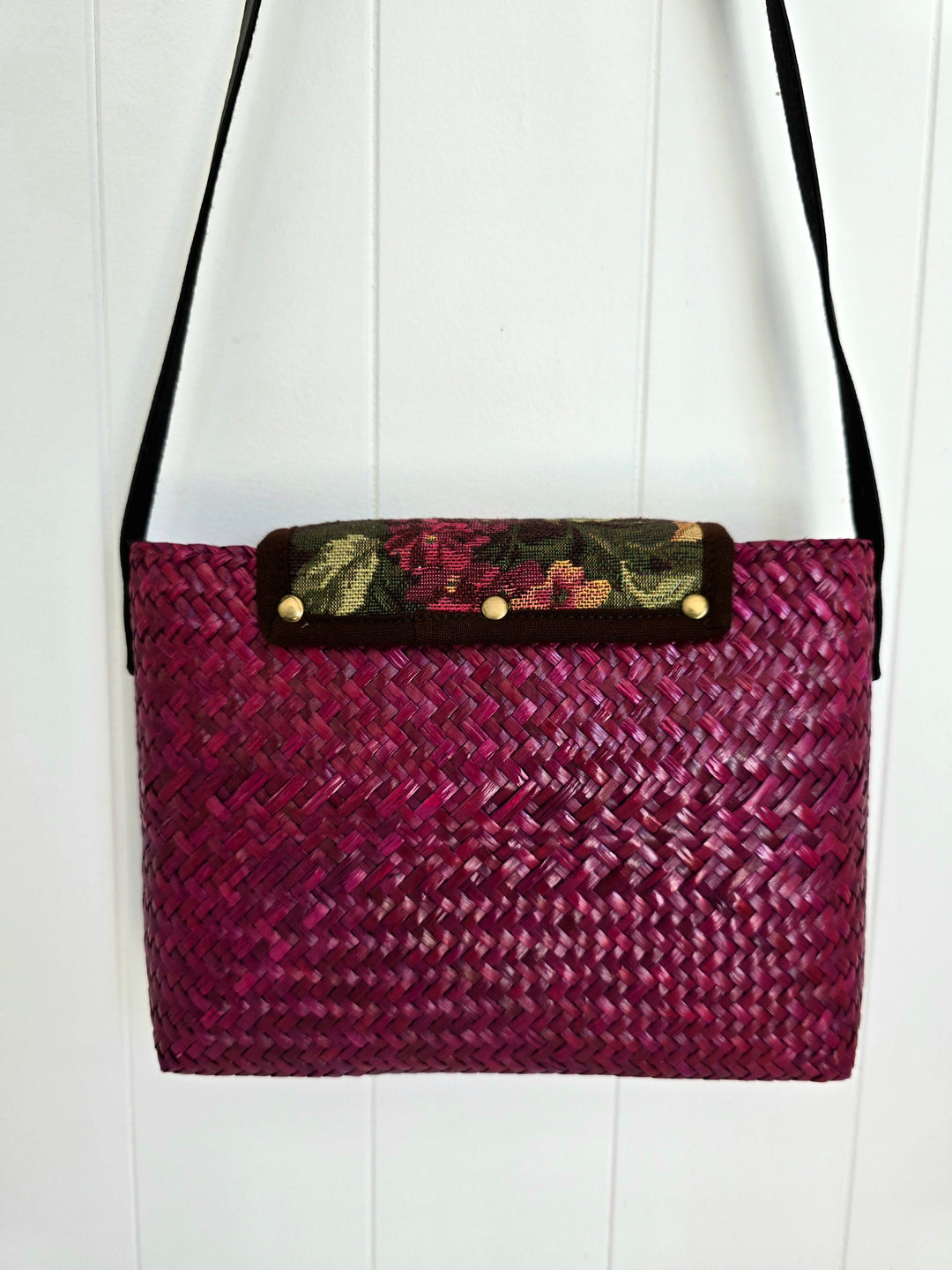 Nintra Sling Bag