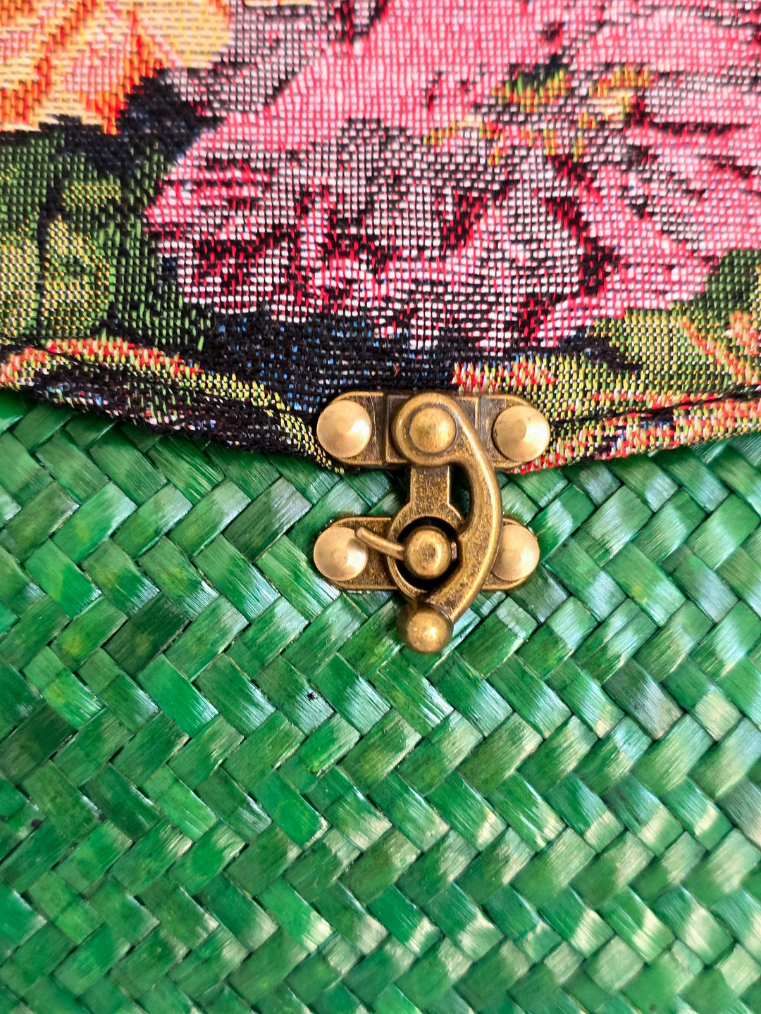 Pavinee Handbag