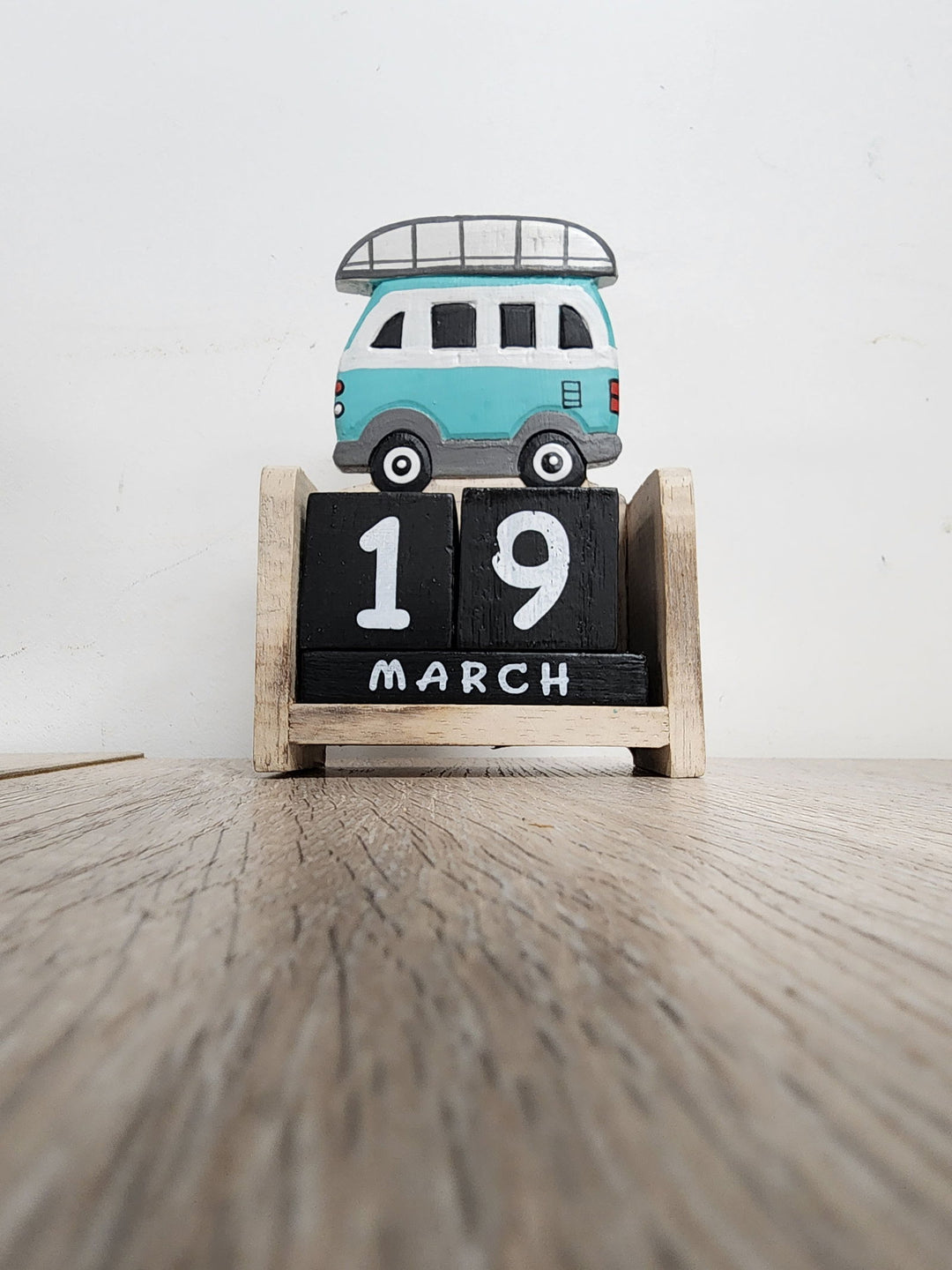 Surfing Kombi Calender - eKo NZ - 