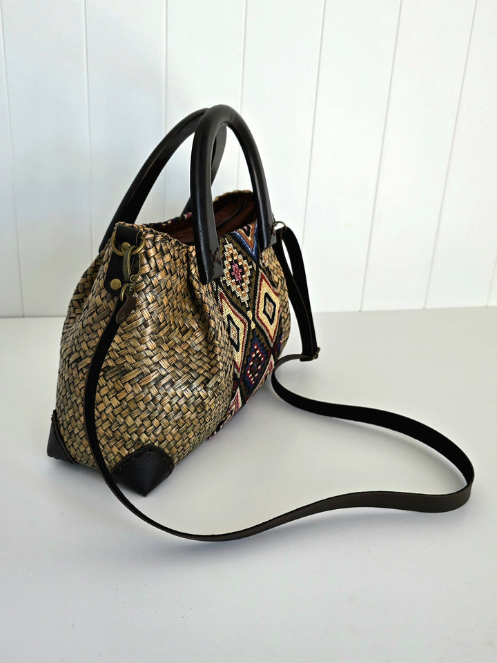 Viengsaen Handbag