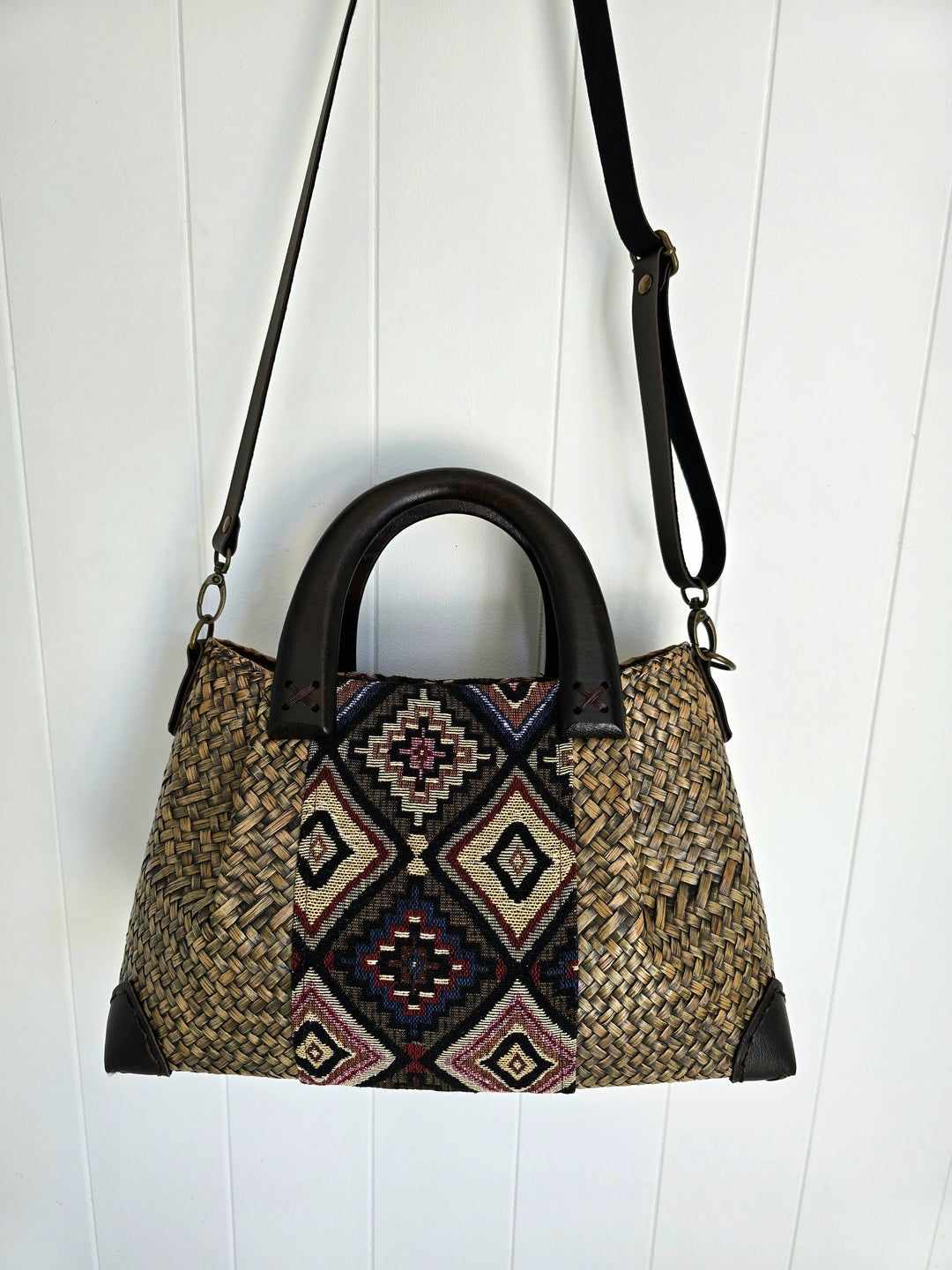 Viengsaen Handbag