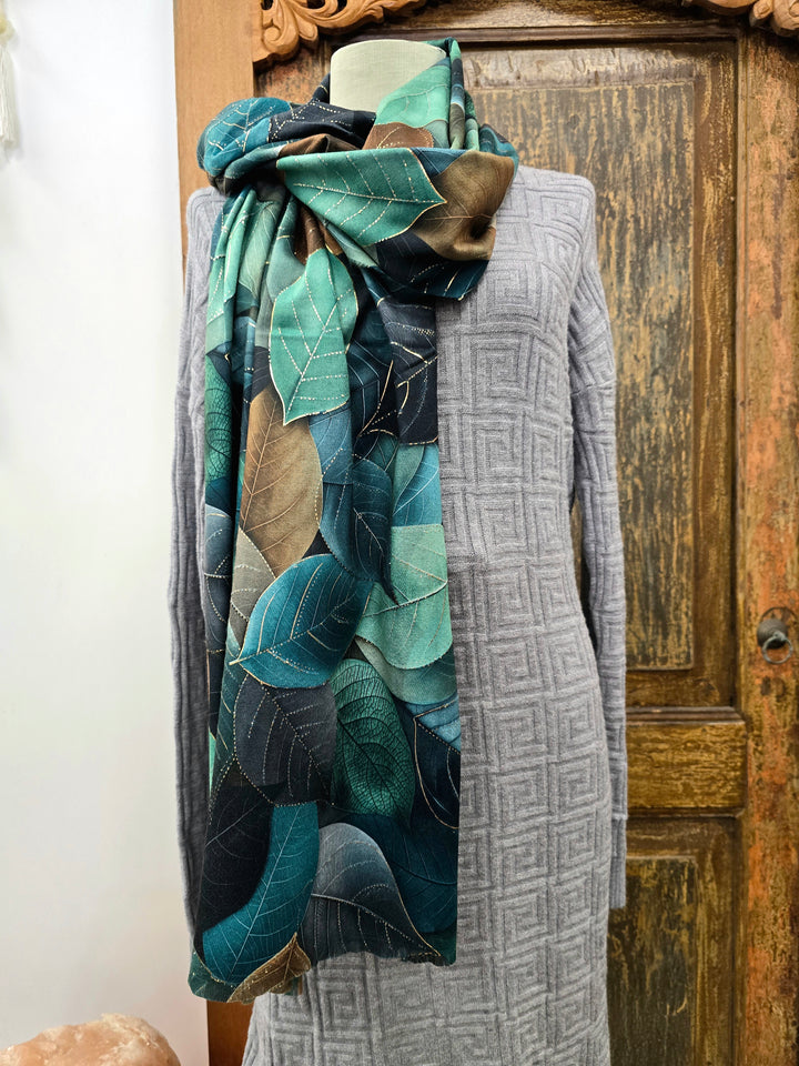 Leaf Scarf