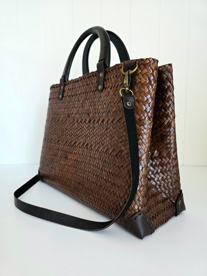 Isara Tote