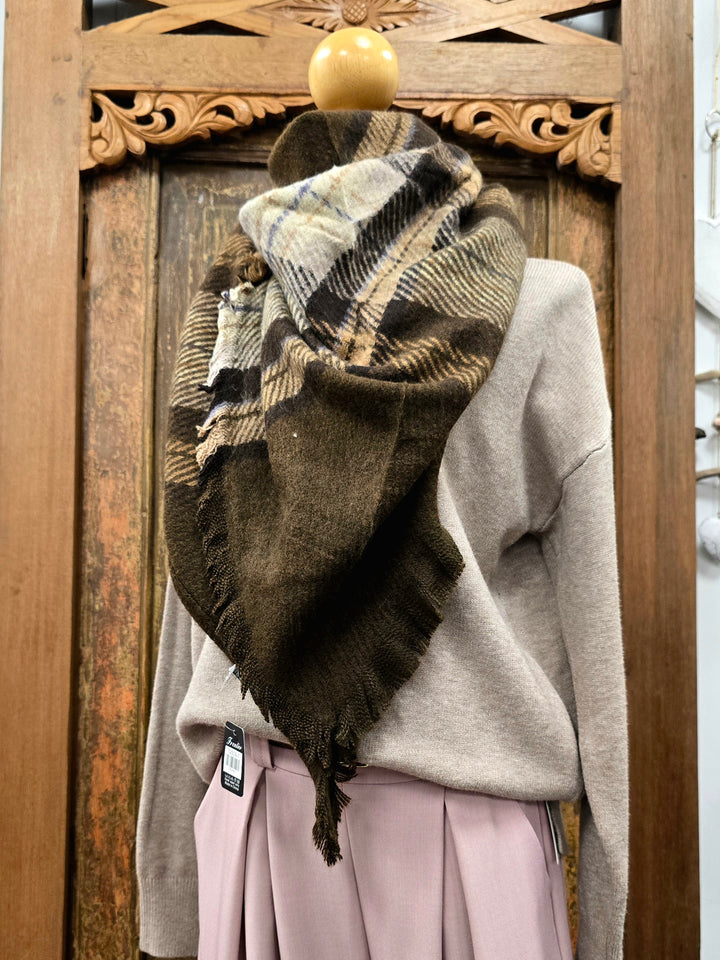 Karin Tri Scarf