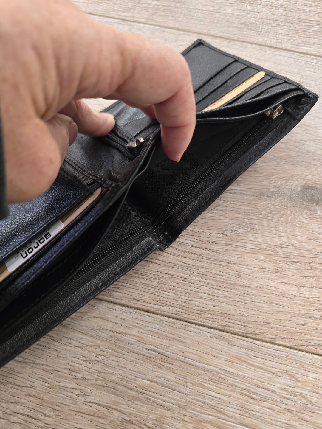 Traditional Tab Wallet