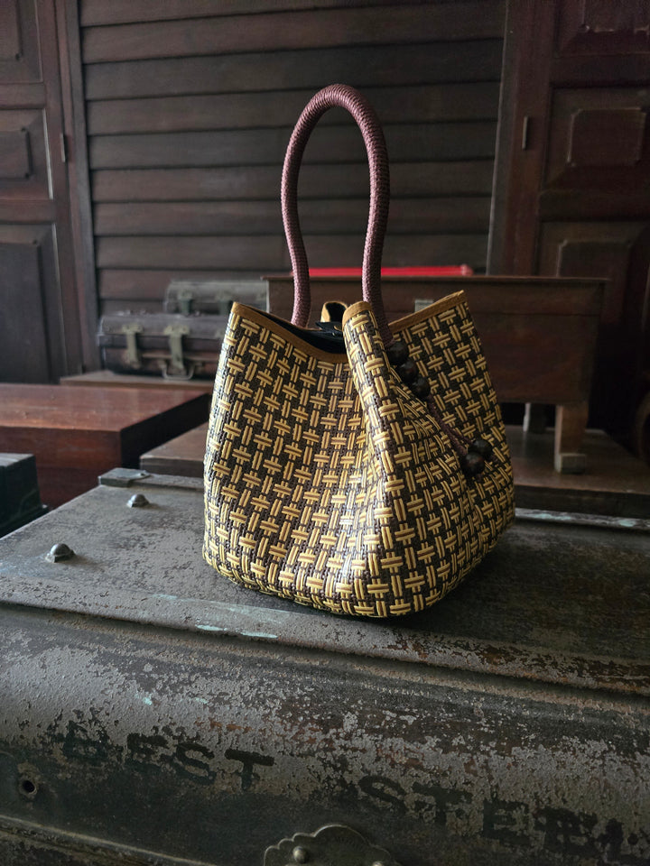 Resort Weave Horizon Bag - Chocolate Lattice