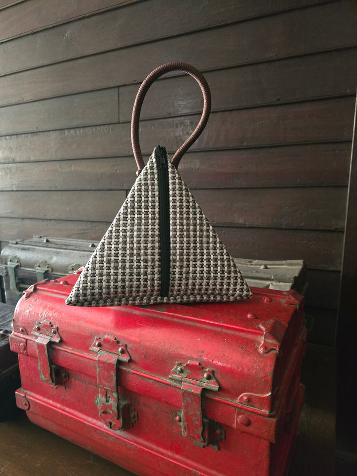 Resort Weave Peak Bag - Cocoa Lattice