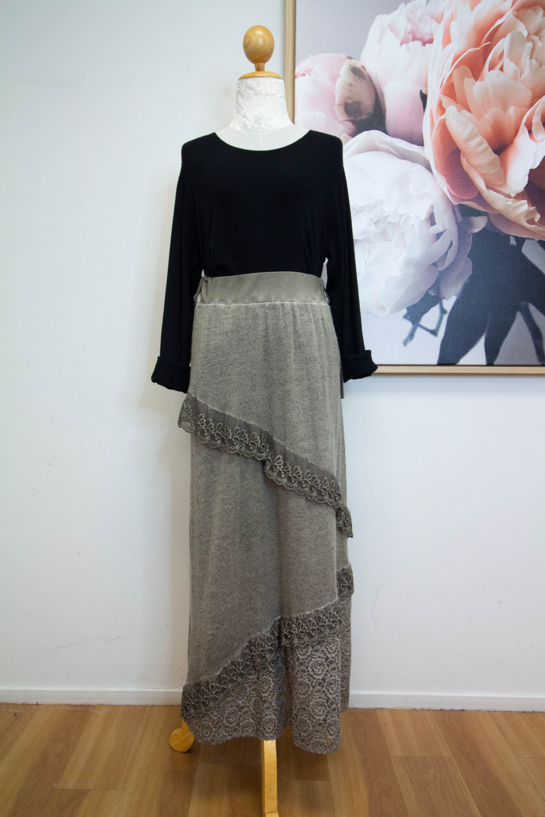 eKo NZ - Italian Skirt - Lace Fab Skirt - Brown - Front